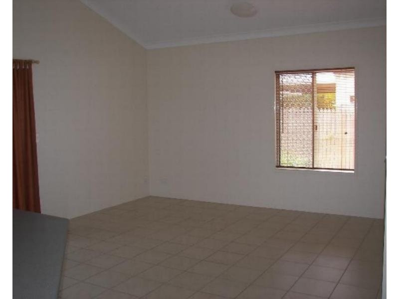 76 Riverbend Drive, Douglas QLD 4814