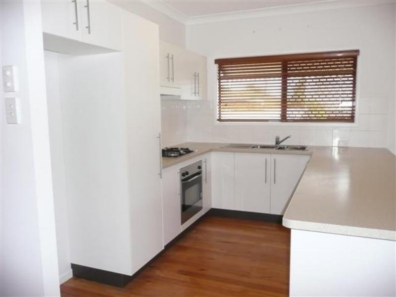 2 Doorey Street, Railway Estate QLD 4810