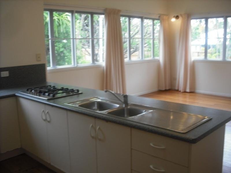 Railway Estate QLD 4810