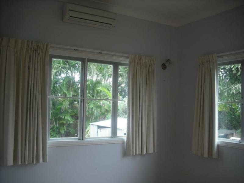 Railway Estate QLD 4810