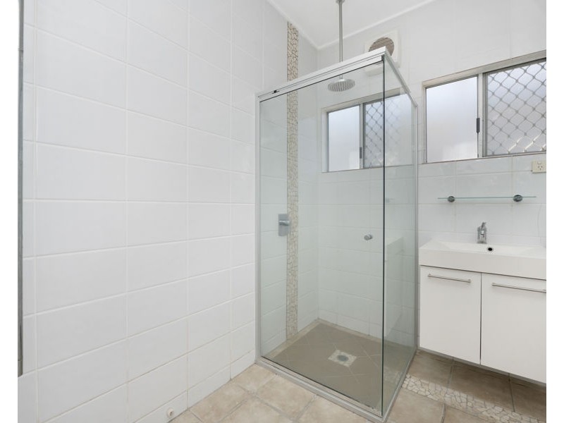 4/30 Landsborough Street, North Ward QLD 4810