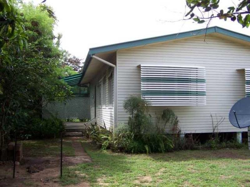 Rowes Bay QLD 4810