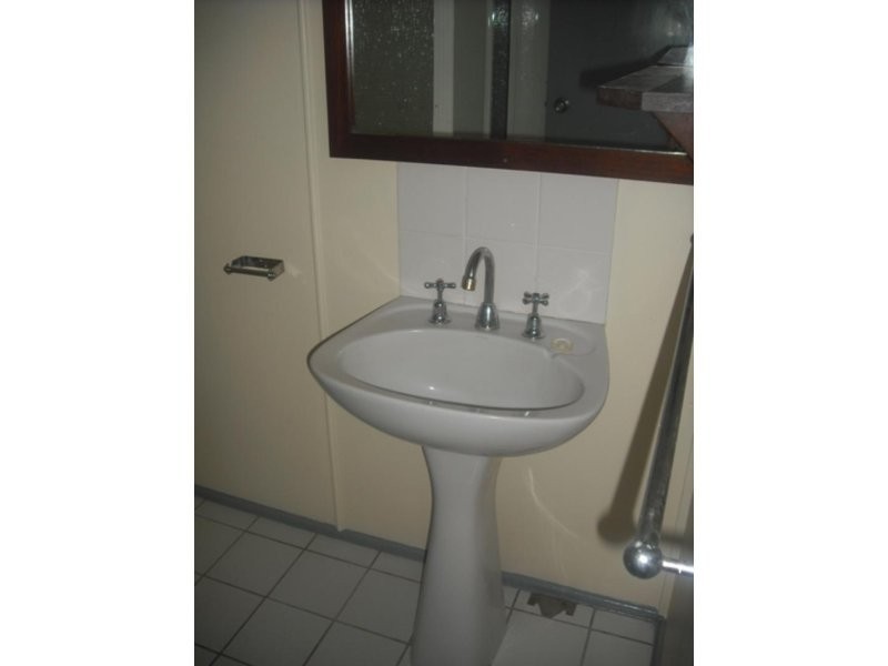 3/8 Price Street, Belgian Gardens QLD 4810