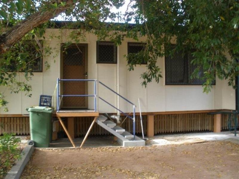 3/8 Price Street, Belgian Gardens QLD 4810