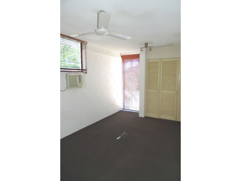 2/118 Mitchell Street, North Ward QLD 4810