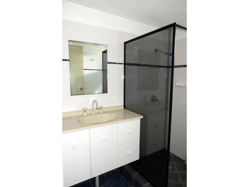 2/118 Mitchell Street, North Ward QLD 4810