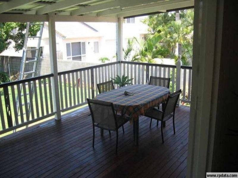 Pimlico QLD 4812
