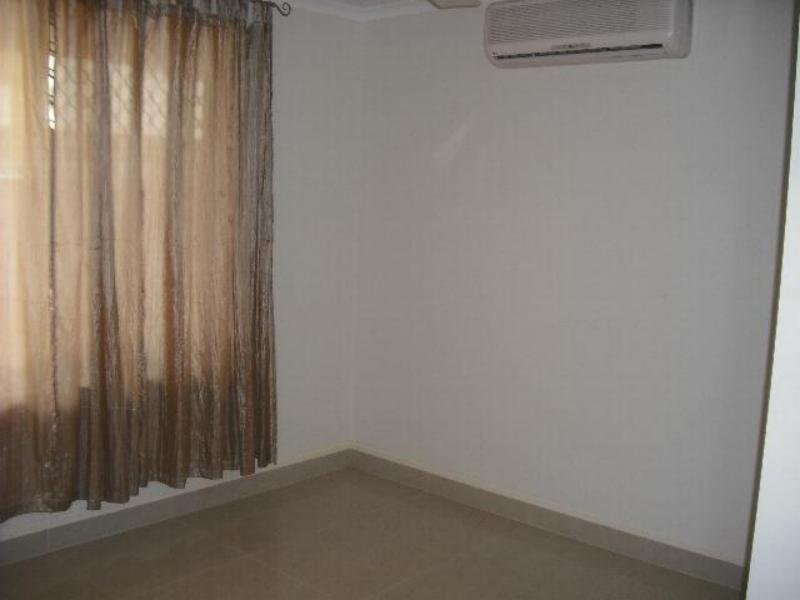 West End QLD 4810