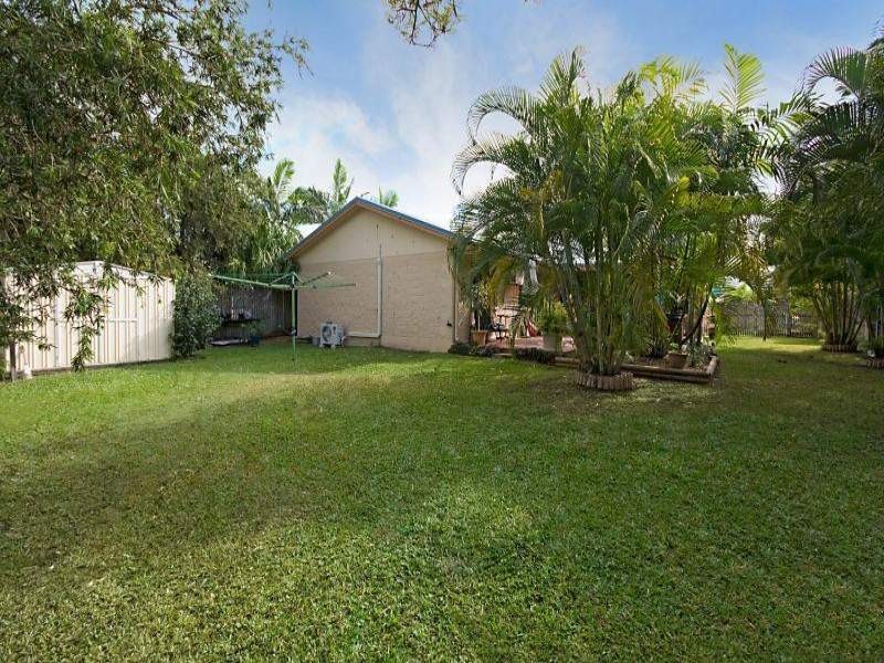 2 Pacific Avenue, Bushland Beach QLD 4818