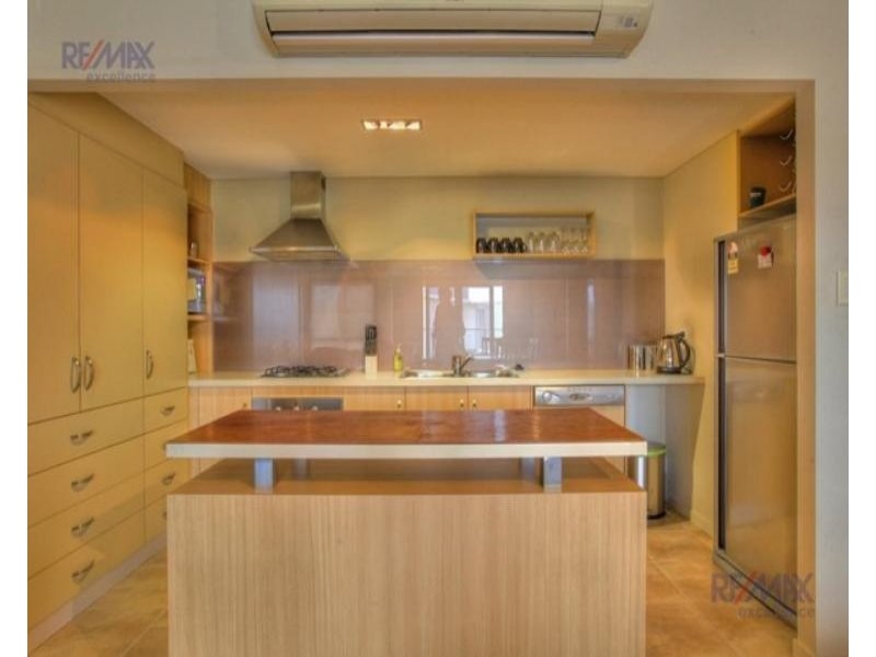 3/237 Riverside Boulevard, Douglas QLD 4814