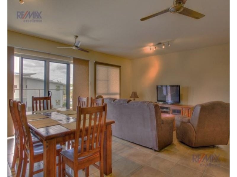 3/237 Riverside Boulevard, Douglas QLD 4814