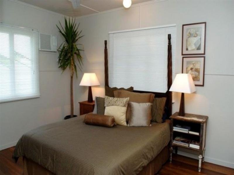 Hermit Park QLD 4812