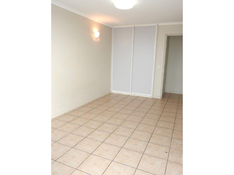 1/6 Hale Street, Townsville City QLD 4810