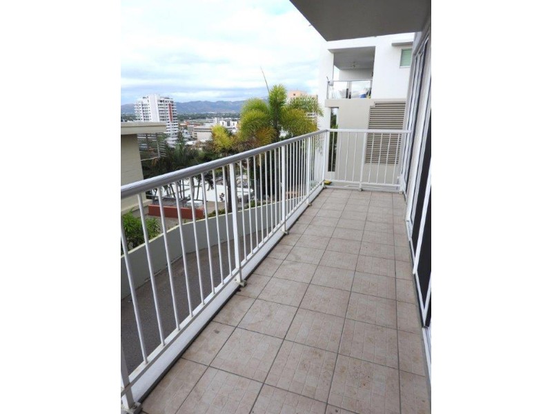 1/6 Hale Street, Townsville City QLD 4810