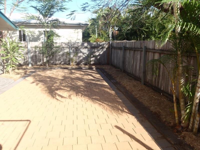 32 Goldring Street, Hermit Park QLD 4812