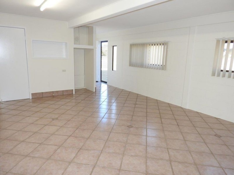 37 Burramugga Crescent, Kirwan QLD 4817