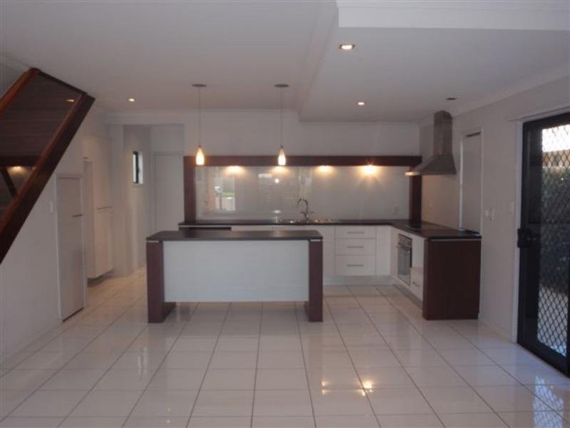 4/45 Cook Street, North Ward QLD 4810