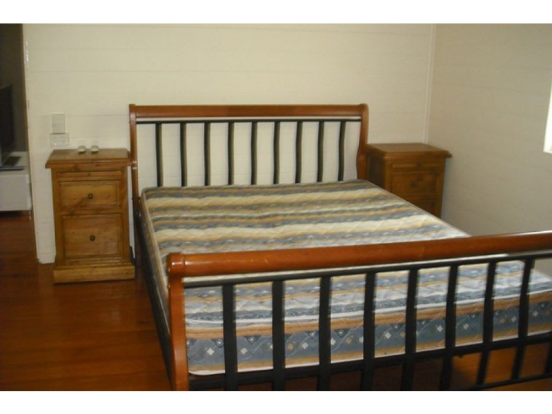 3/12 Knapp Street, Townsville City QLD 4810