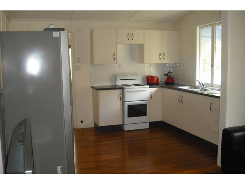 3/12 Knapp Street, Townsville City QLD 4810