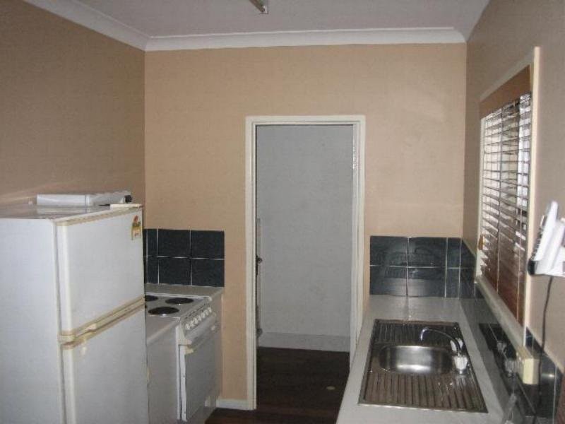 4/40 Corcoran Street, Currajong QLD 4812