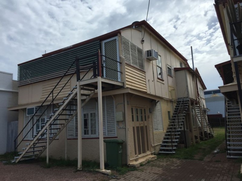 2/1-3 Fletcher Street, Townsville City QLD 4810
