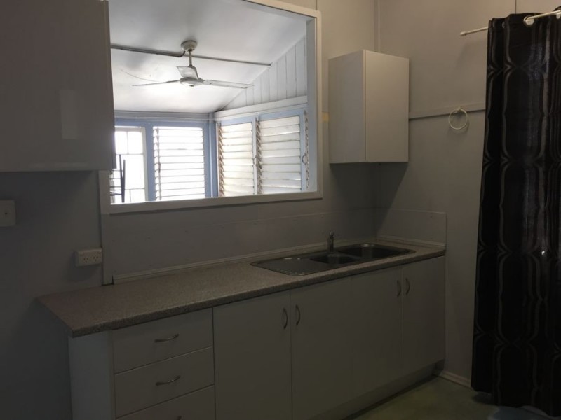 2/1-3 Fletcher Street, Townsville City QLD 4810