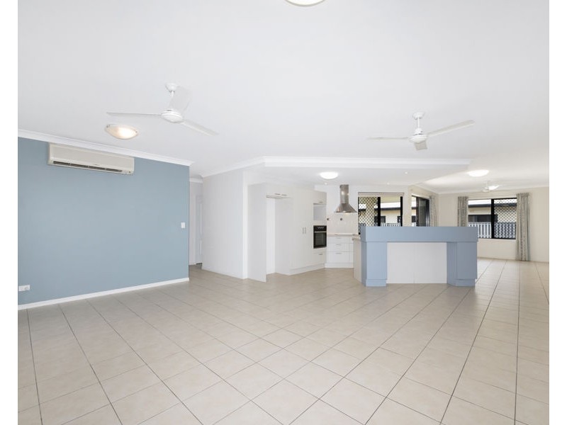 39 Woodwark Drive, Bushland Beach QLD 4818