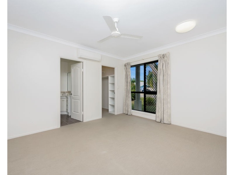 39 Woodwark Drive, Bushland Beach QLD 4818