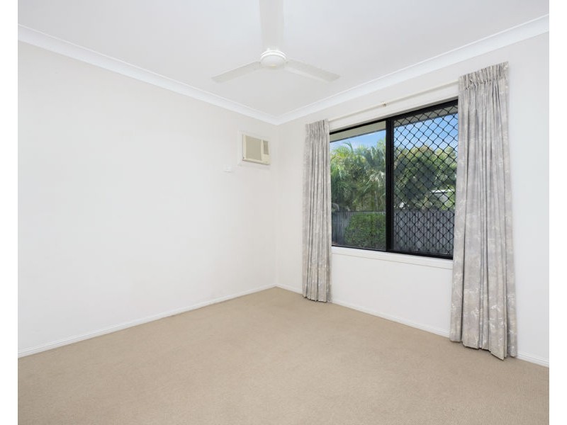 39 Woodwark Drive, Bushland Beach QLD 4818