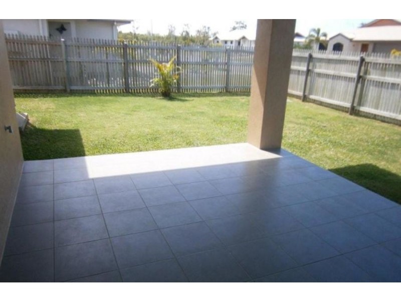 31 Laurie Motti Parade, Kirwan QLD 4817