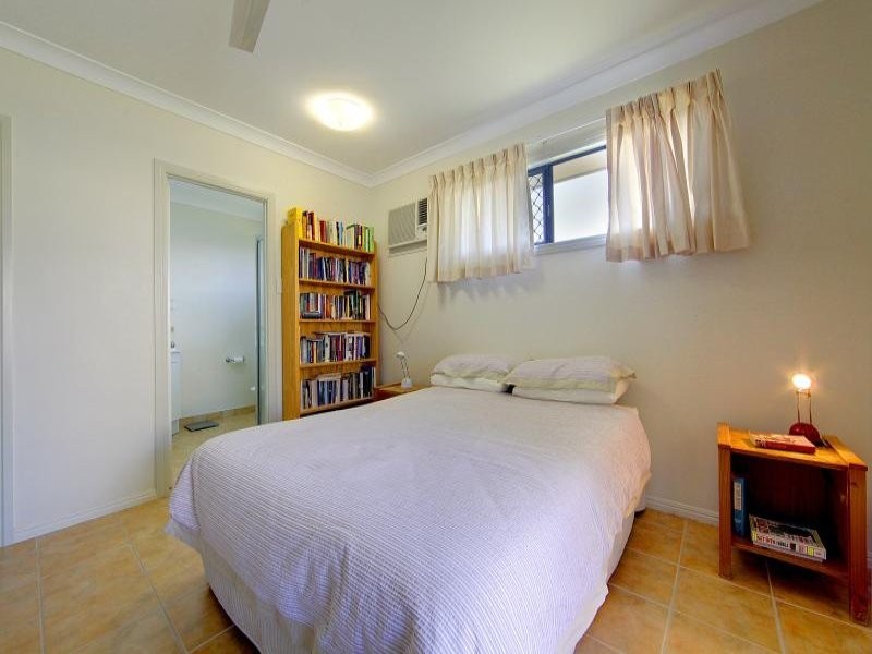 78 Estuary Parade, Douglas QLD 4814