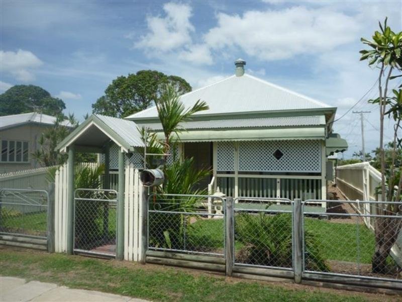 West End QLD 4810