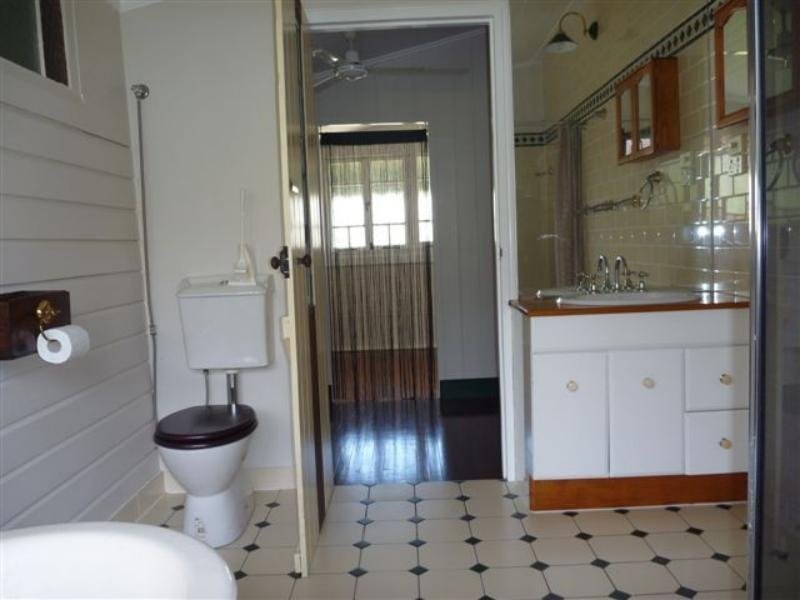 West End QLD 4810