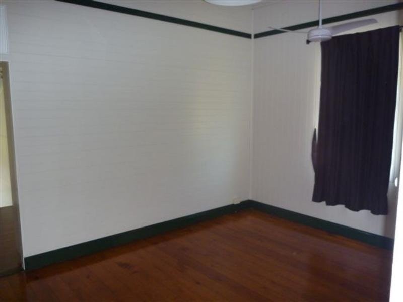 West End QLD 4810