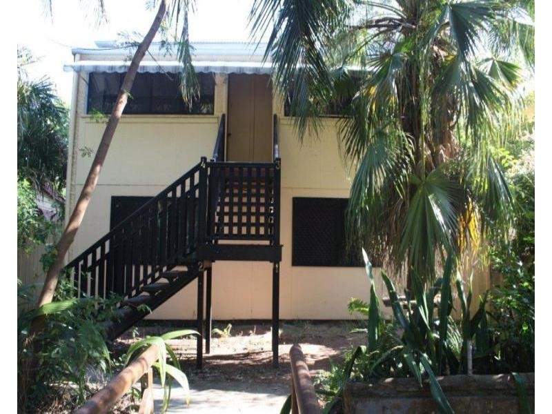 3/12 Knapp Street, Townsville City QLD 4810