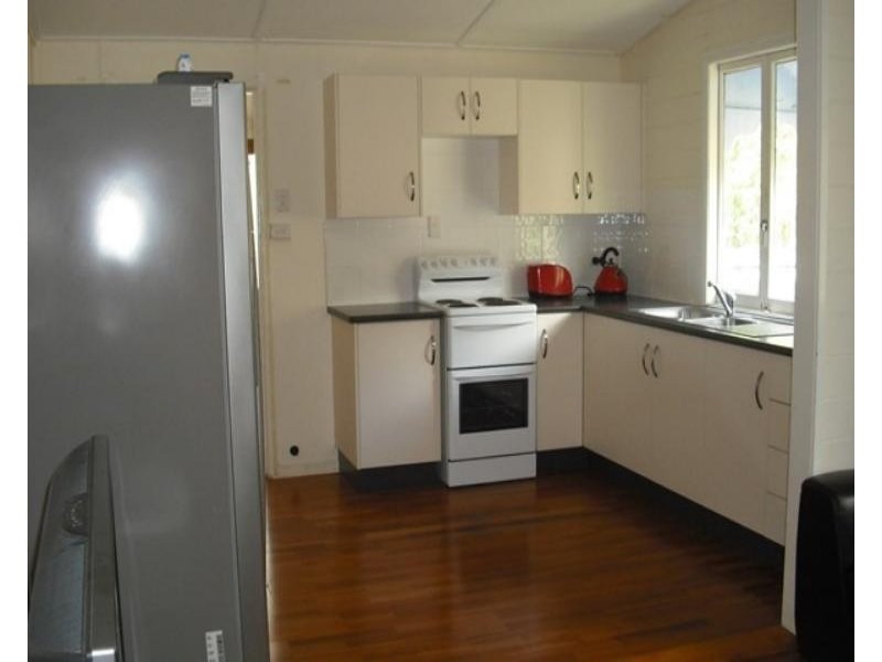 3/12 Knapp Street, Townsville City QLD 4810