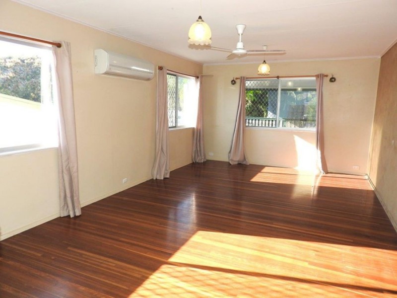 16 Ives Street, Kirwan QLD 4817
