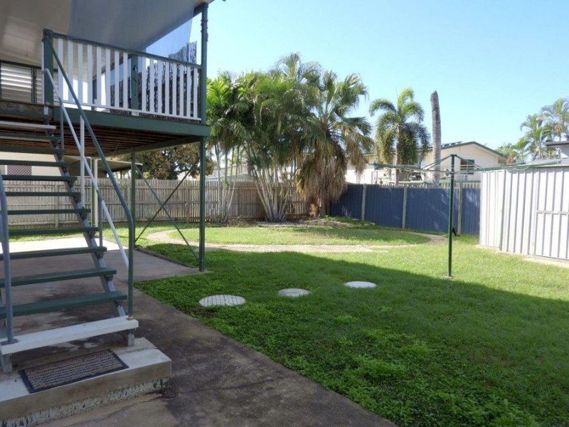 16 Ives Street, Kirwan QLD 4817