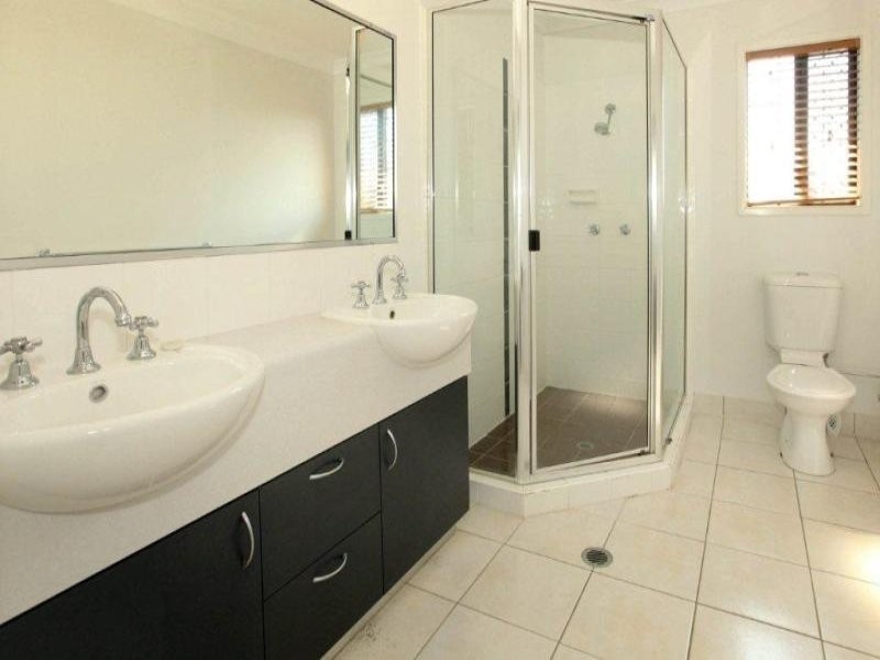 6 Kempton Chase, Burdell QLD 4818