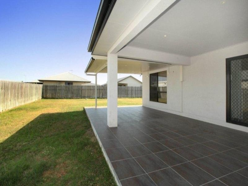 6 Kempton Chase, Burdell QLD 4818