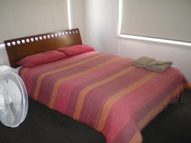 1/30 Landsborough Street, North Ward QLD 4810