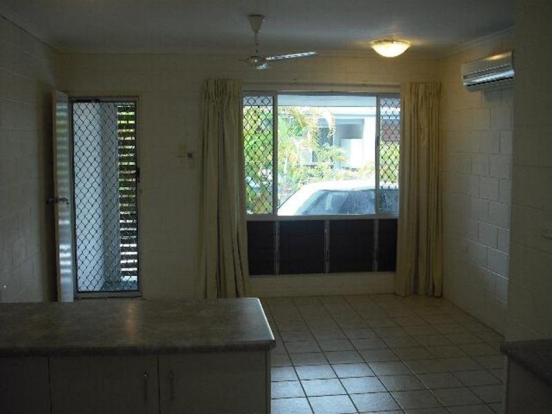 3/37 Hugh Street, West End QLD 4810