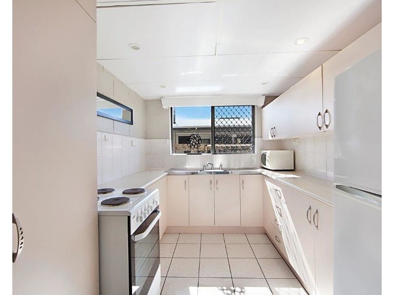 1/28 Rose Street, North Ward QLD 4810