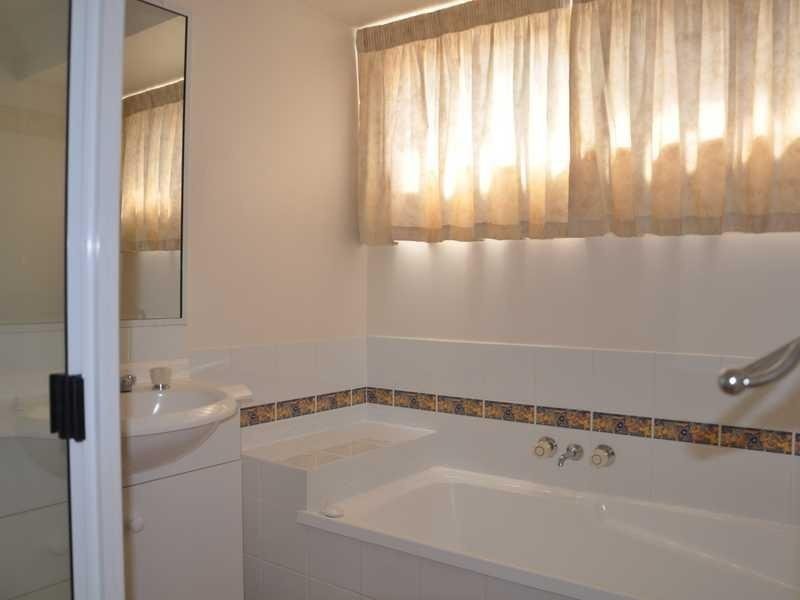 183 Greenwood Drive, Kirwan QLD 4817