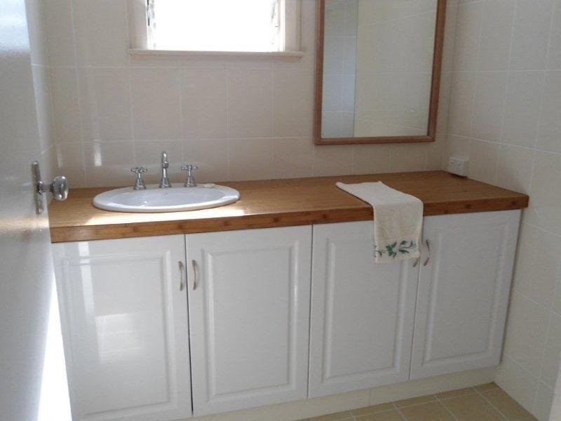 77 Livingstone Street, West End QLD 4810