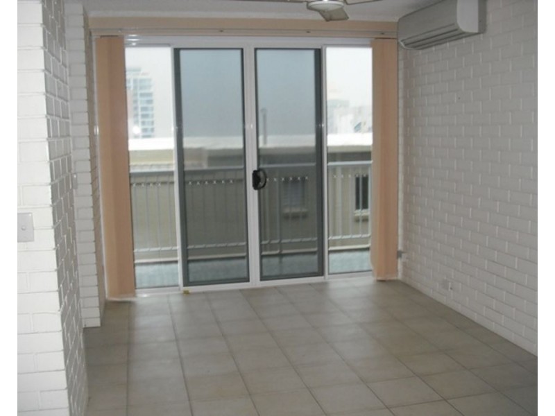 2/6 Hale Street, Townsville City QLD 4810