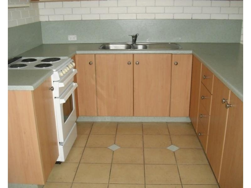 2/6 Hale Street, Townsville City QLD 4810