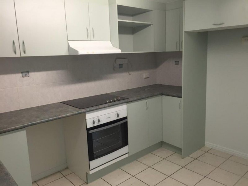 4/123 Eyre Street, North Ward QLD 4810