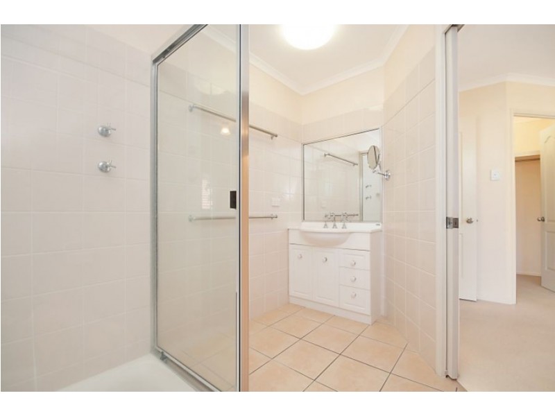 2/22 Primrose Street, North Ward QLD 4810