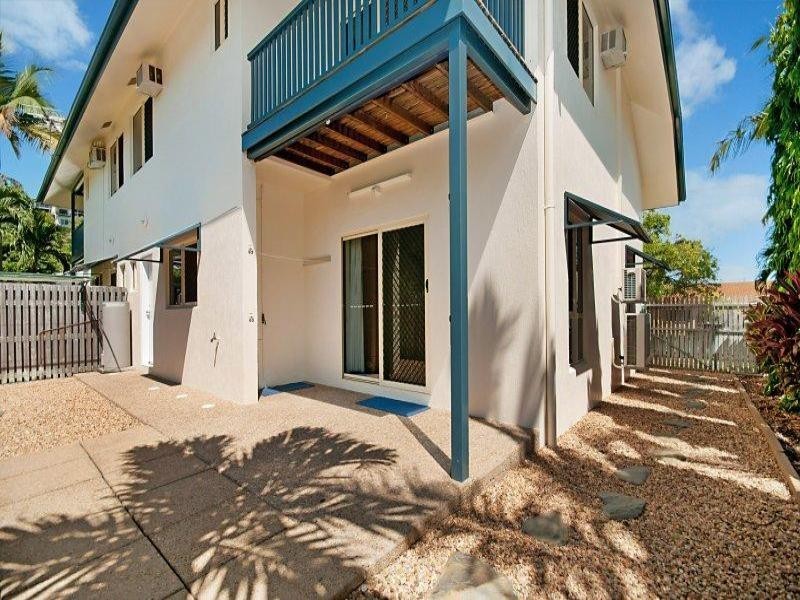 2/22 Primrose Street, North Ward QLD 4810